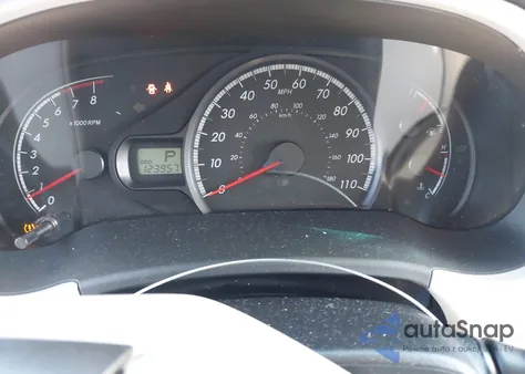 2012 Toyota Sienna Le 7 Passenger z USA, uszkodzony, nr VIN 5TDJK3DC2CS041204